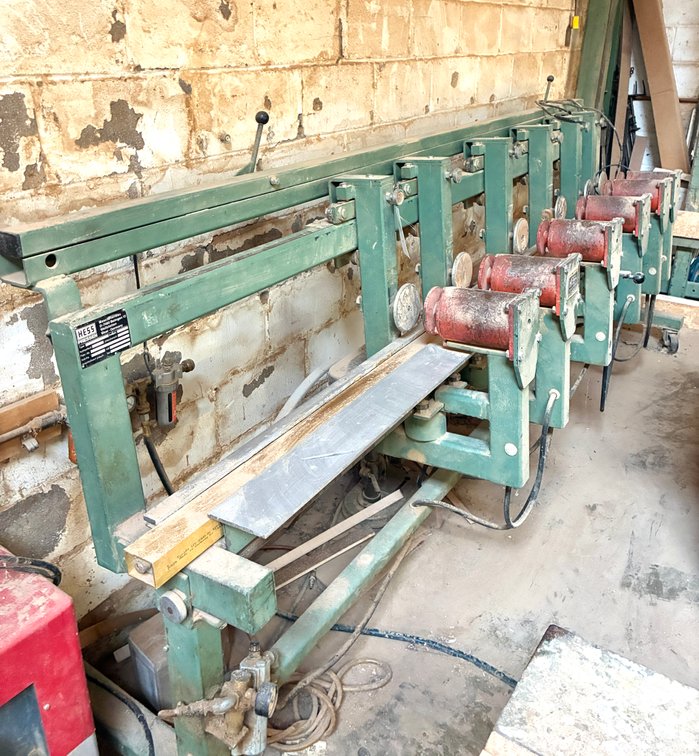 {each} Hess Mobil, Pneumatic Edge Banding Clamp