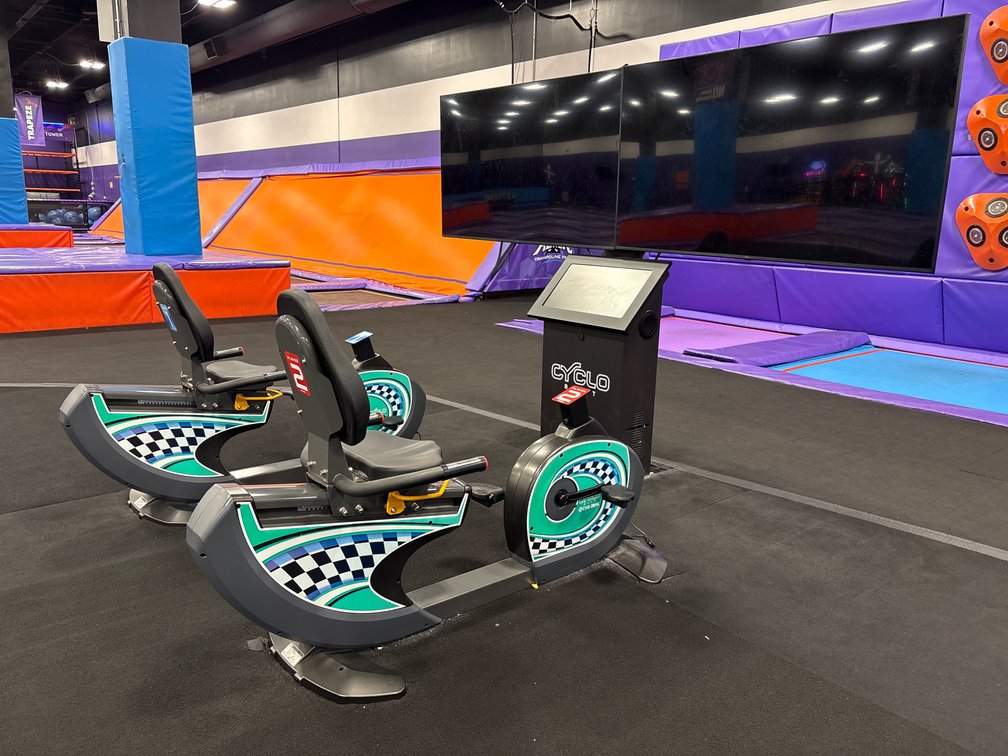 CSE 2-Player Cyclo Beat