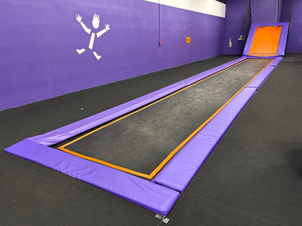 Fun Spot Tumble Track Trampoline