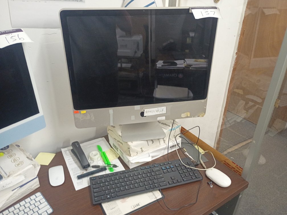 Apple iMac 24" Aluminum All-in-One PC