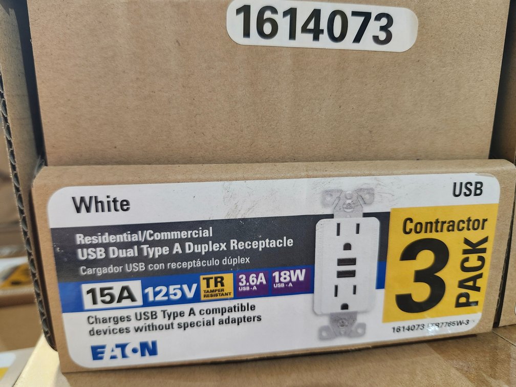 {case} Eaton USB Dual Type A Duplex Receptacle, 3-Pack
