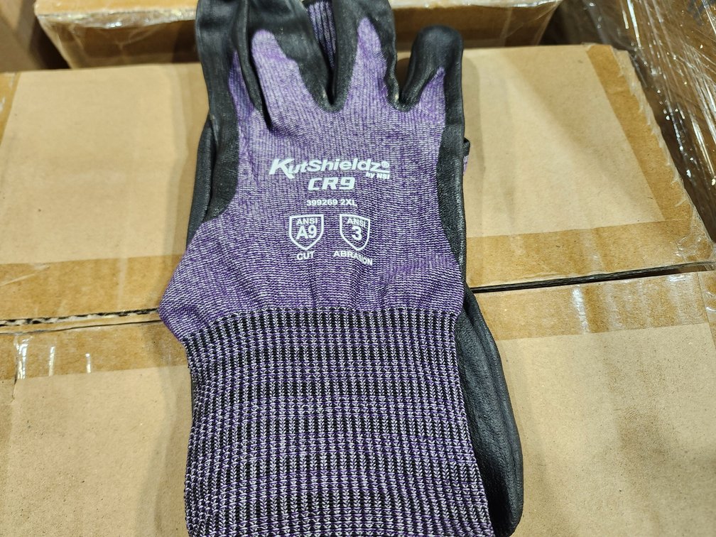 {case} NSI KutShieldz CR9 Safety Gloves, XXL