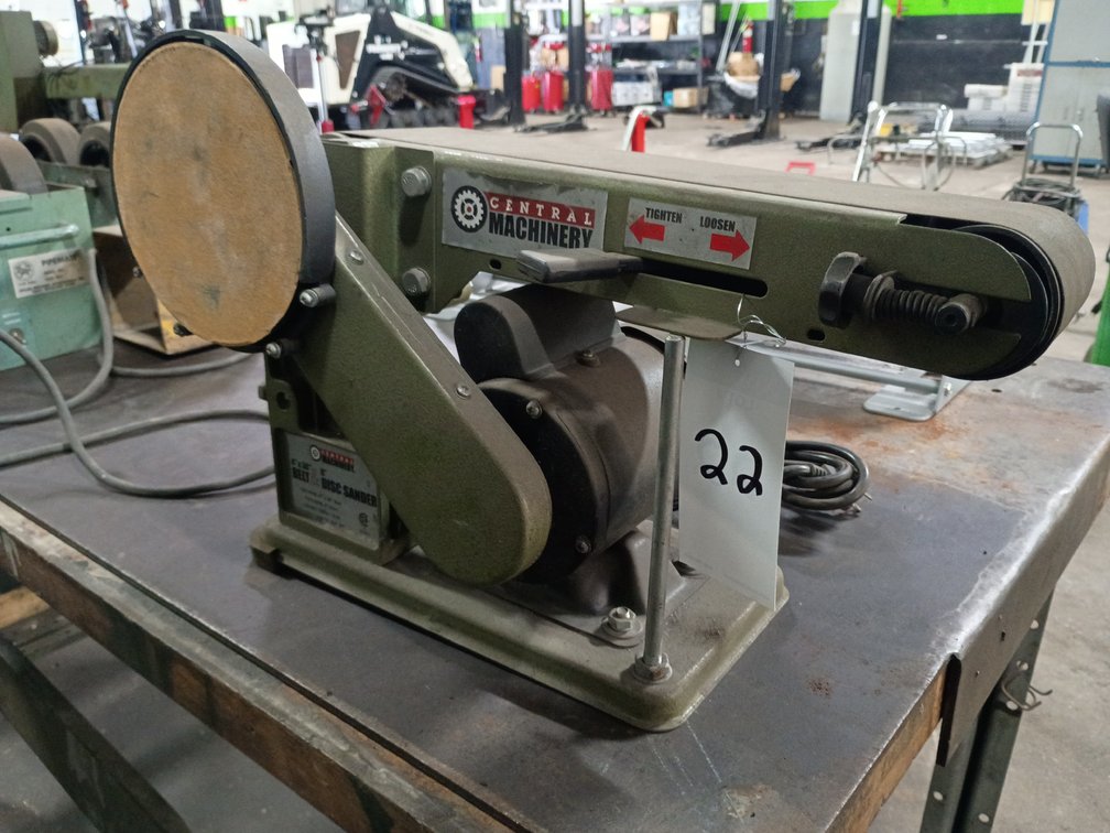 Central Machinery Combination Belt & 6" Disc Sander