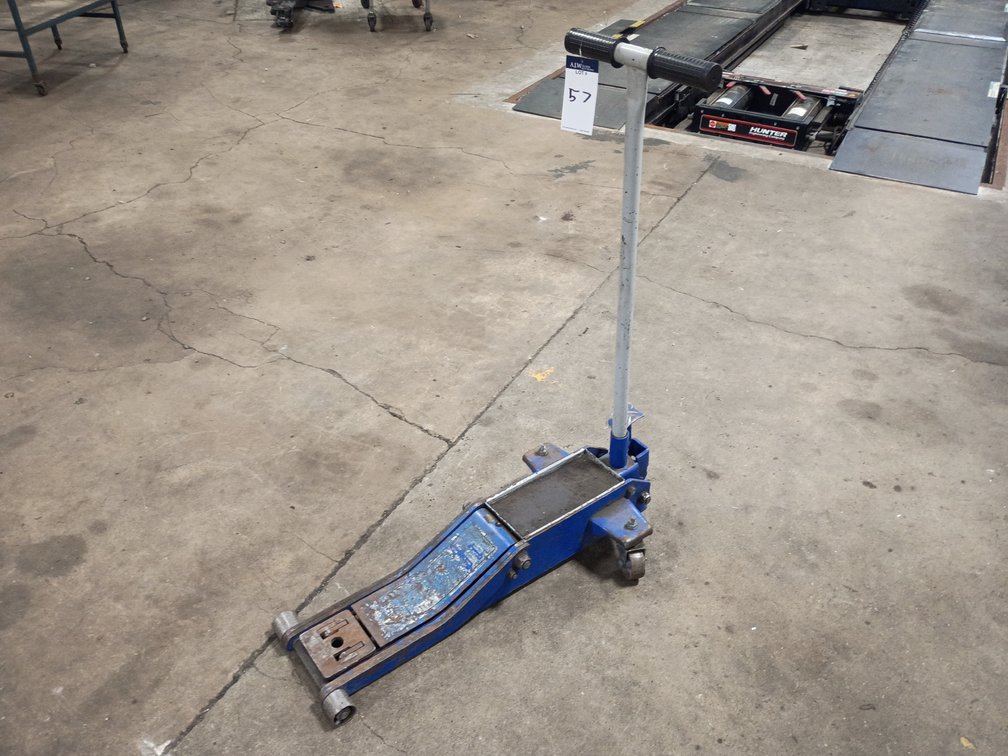 Low Profile Hydraulic Floor Jack