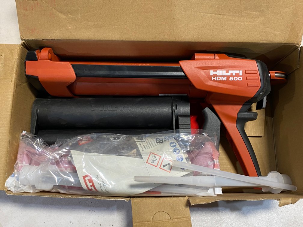 Hilti HDM 500 Manual Epoxy/Adhesive Dispenser w/ Accessories