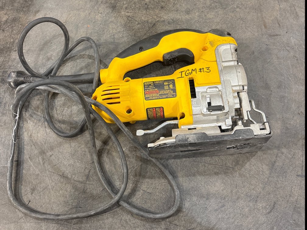 DeWalt DW331 Corded VS Orbital Jig Saw