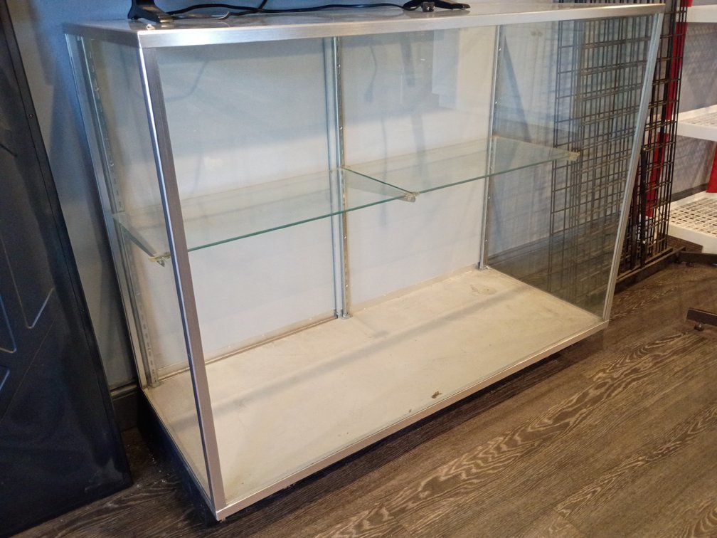 3-Tier Glass Display Counter