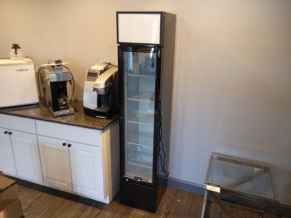 Bodega Single-Door Upright Display Cooler