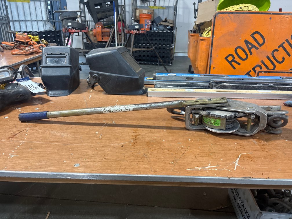 Lincoln Hoist 2,000lb Capacity Cable Come-Along
