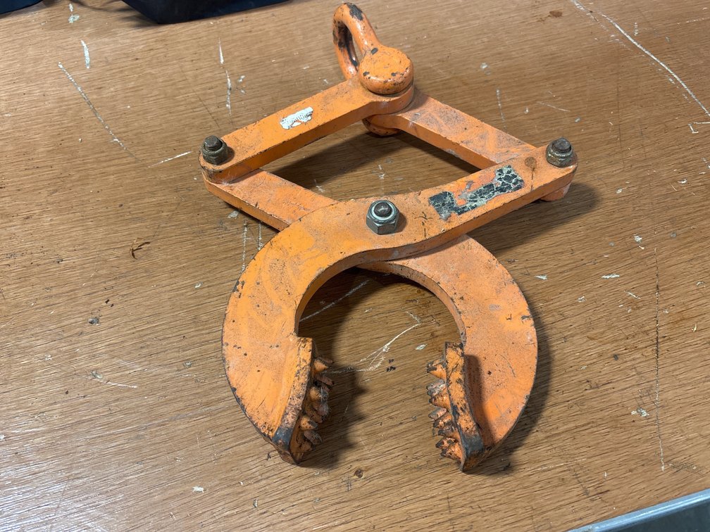 Single Scissor Pallet Puller