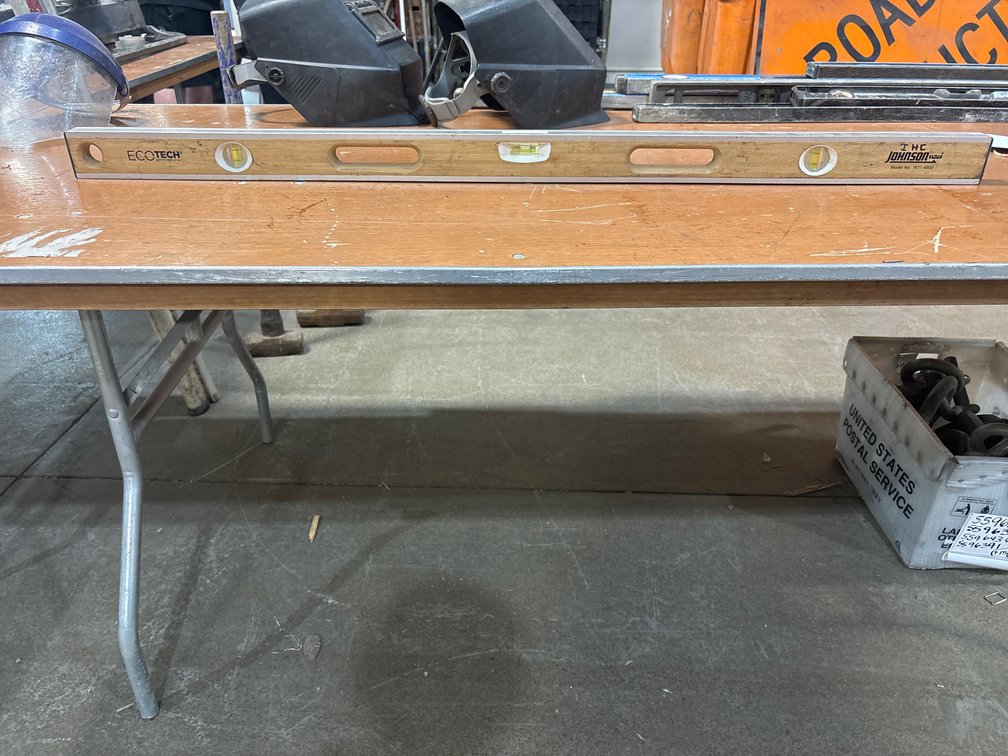 Johnson 48" Wooden Level