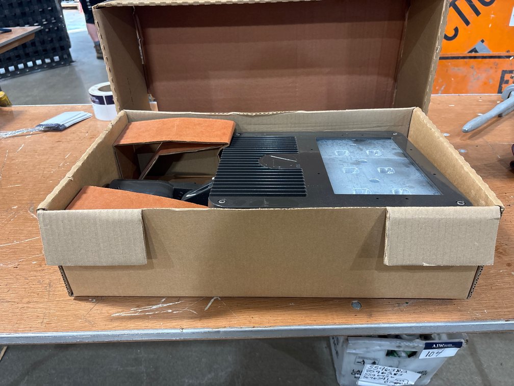 Lithonia Lighting RJ02401 130W D-Series Floodlight
