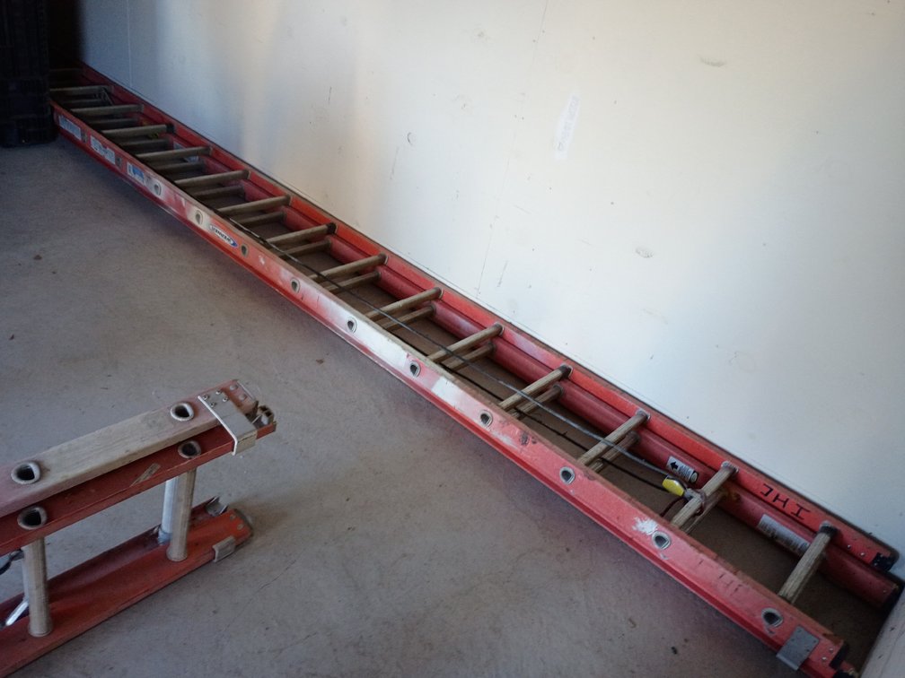 Werner 32' Fiberglass Extension Ladder