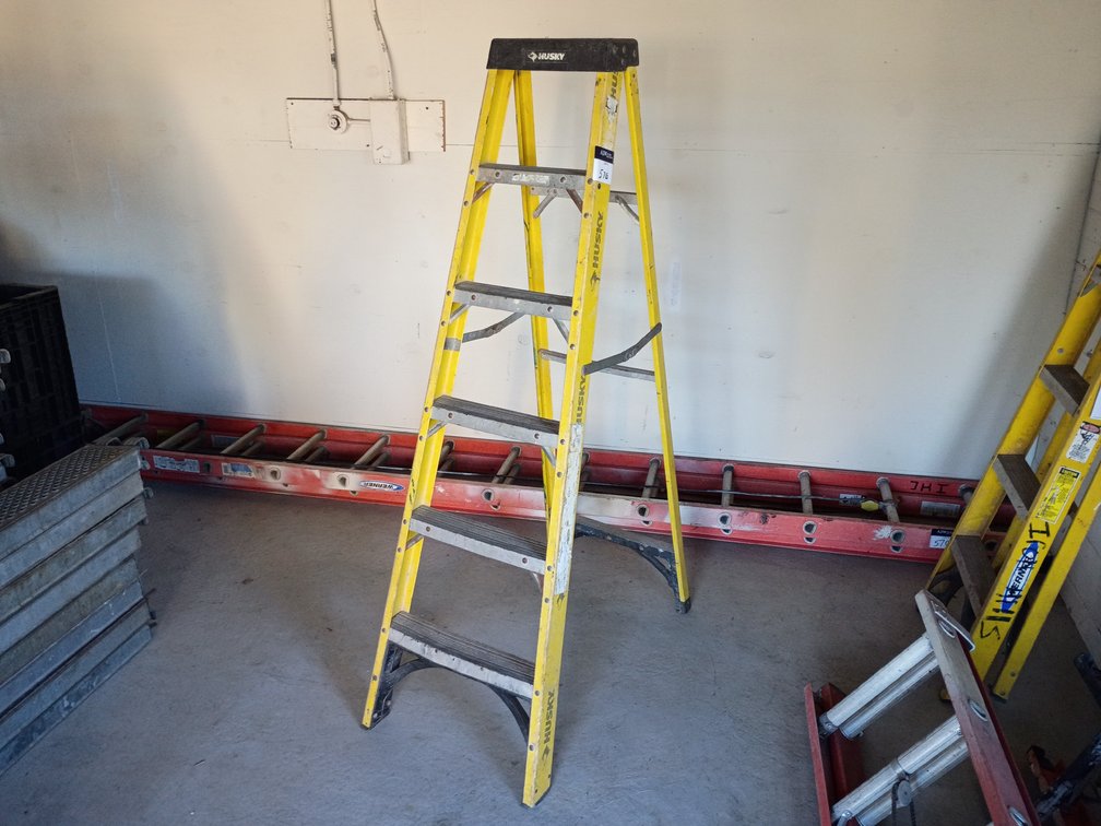 Husky 6' Fiberglass Step Ladder