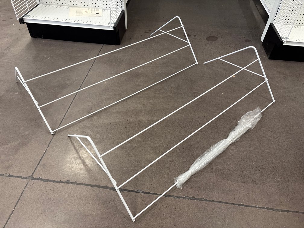 {each} 8' Pinata Rack Sets