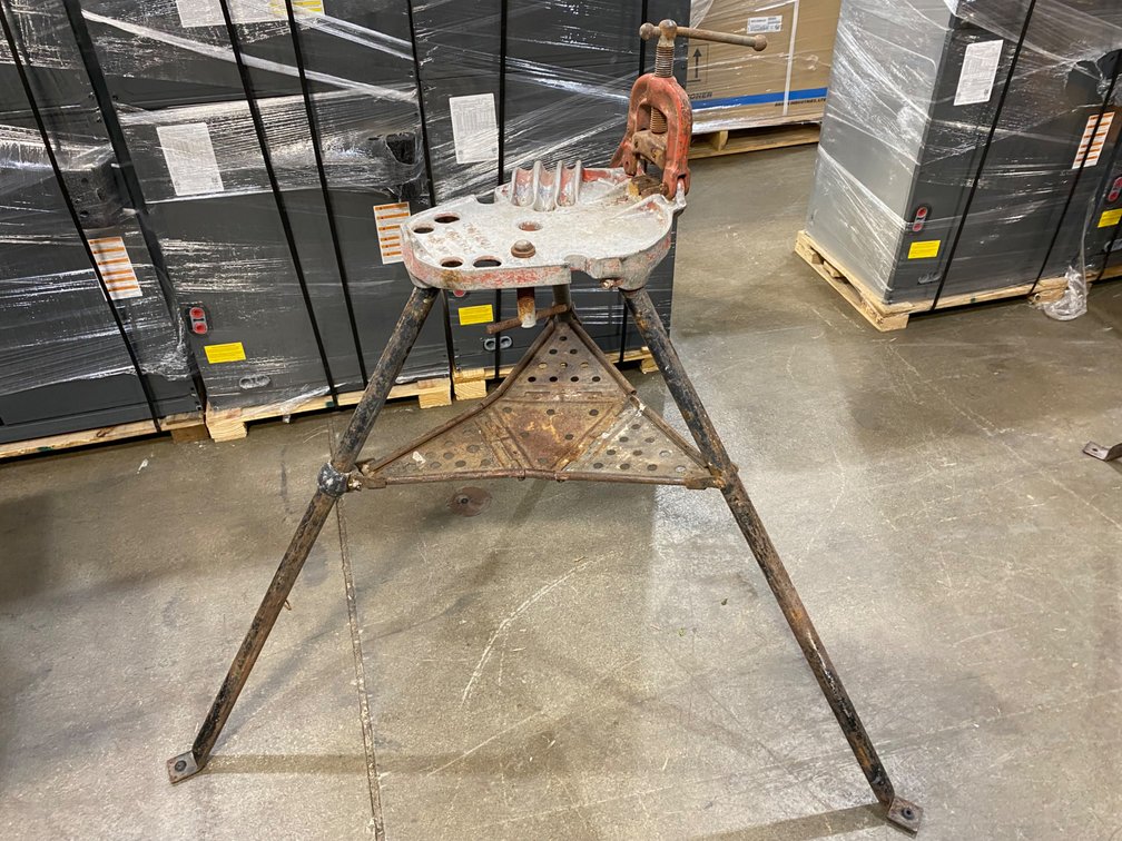 RIDGID No.40A Tristand w/ Yoke Vise