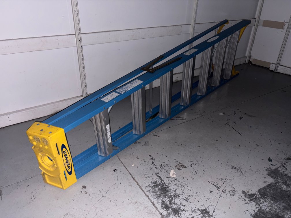 Werner 8' Fiberglass Ladder
