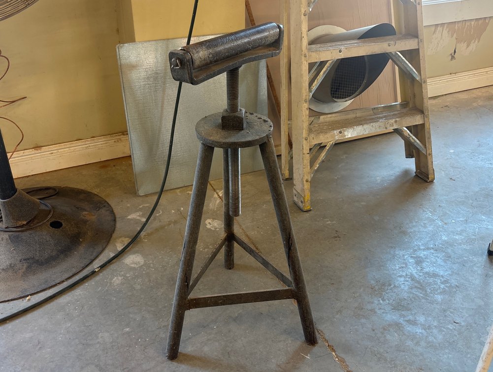 Adjustable Height Roller Stand