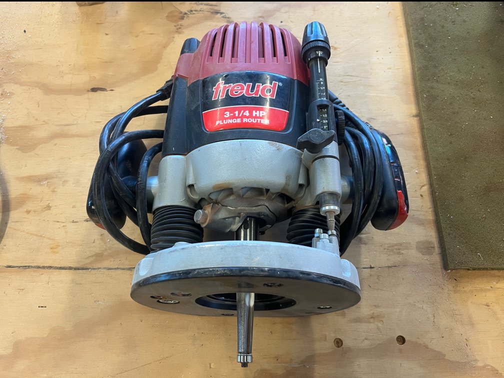 Freud Corded 3.25hp Plunge Router