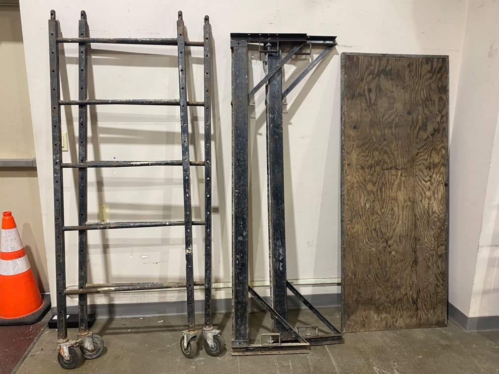 1-Tier Baker Scaffolding