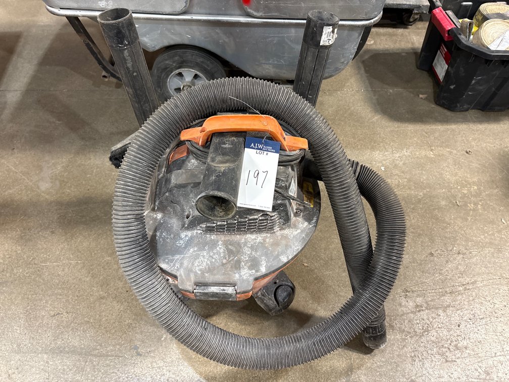 RIDGID 6-Gallon Wet/Dry Vacuum