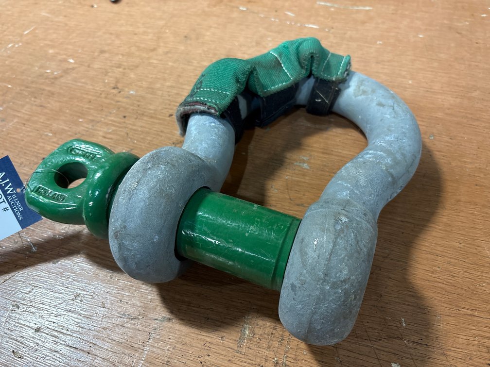 Green Pin 2" 35-Ton Shackle