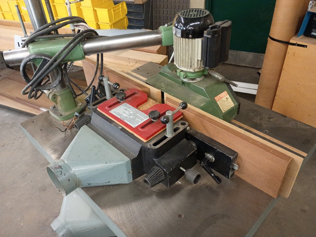 Invicta Tilting Spindle Shaper