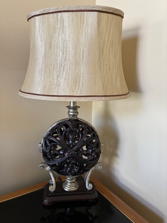Black Filigree Circular Base Table Lamp
