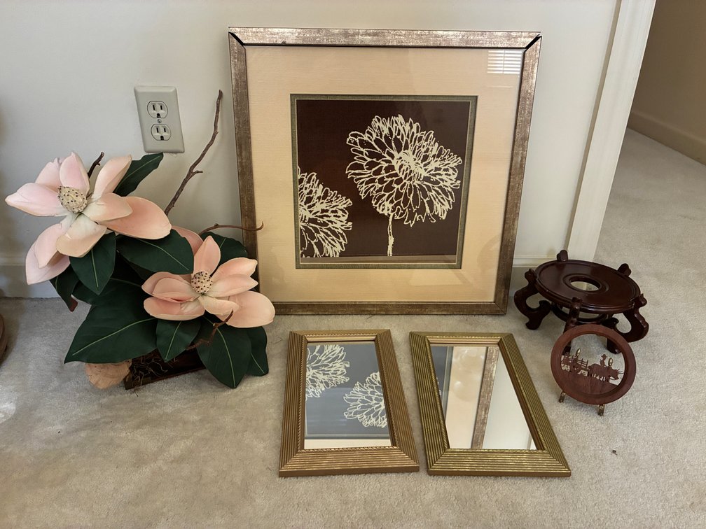 Picture, Mirrors, Floral Arrangement, Plant Stand