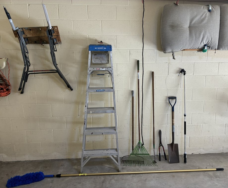 Werner 6ft Ladder, Black & Decker Workmate, Yard Tools
