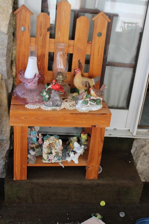 DISPLAY SHELF AND KNICK KNACKS