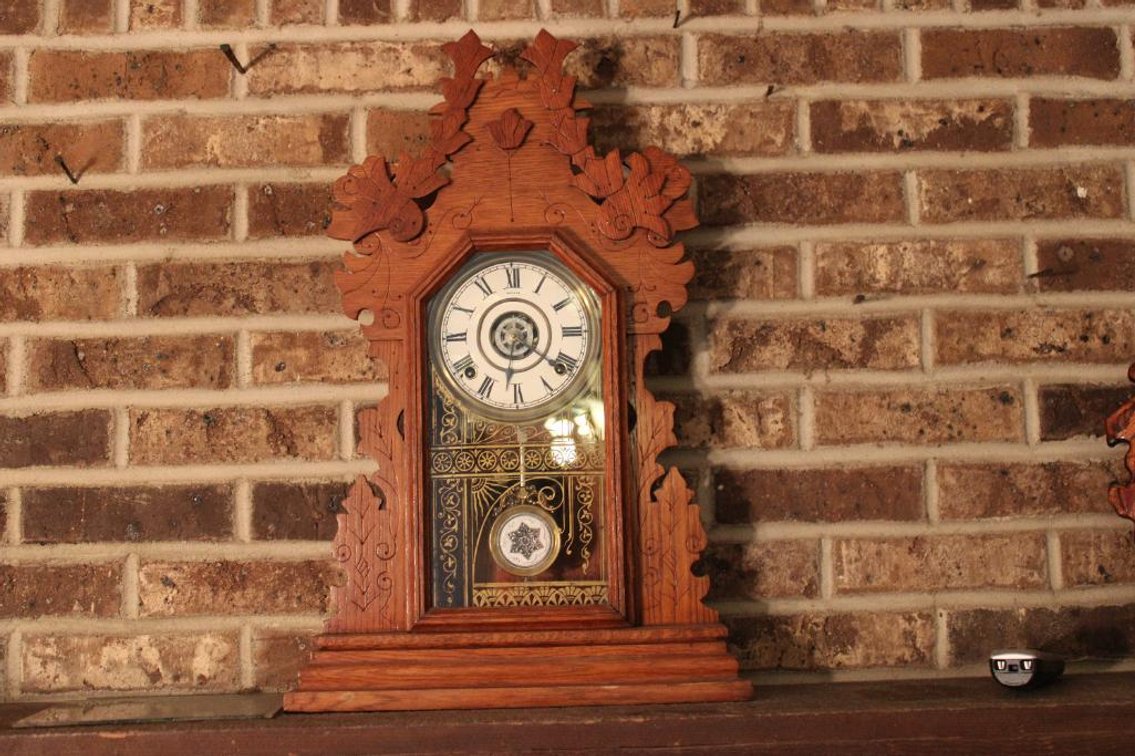 E INGRAHAM MANTLE CLOCK