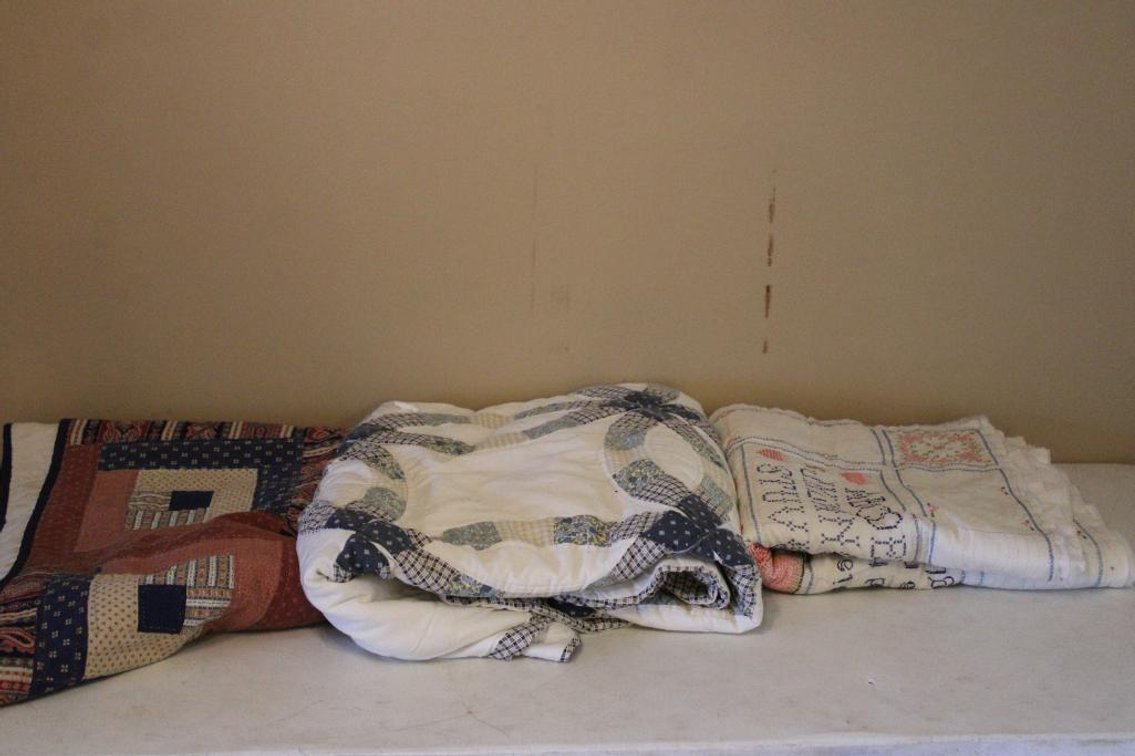 VINTAGE QUILTS