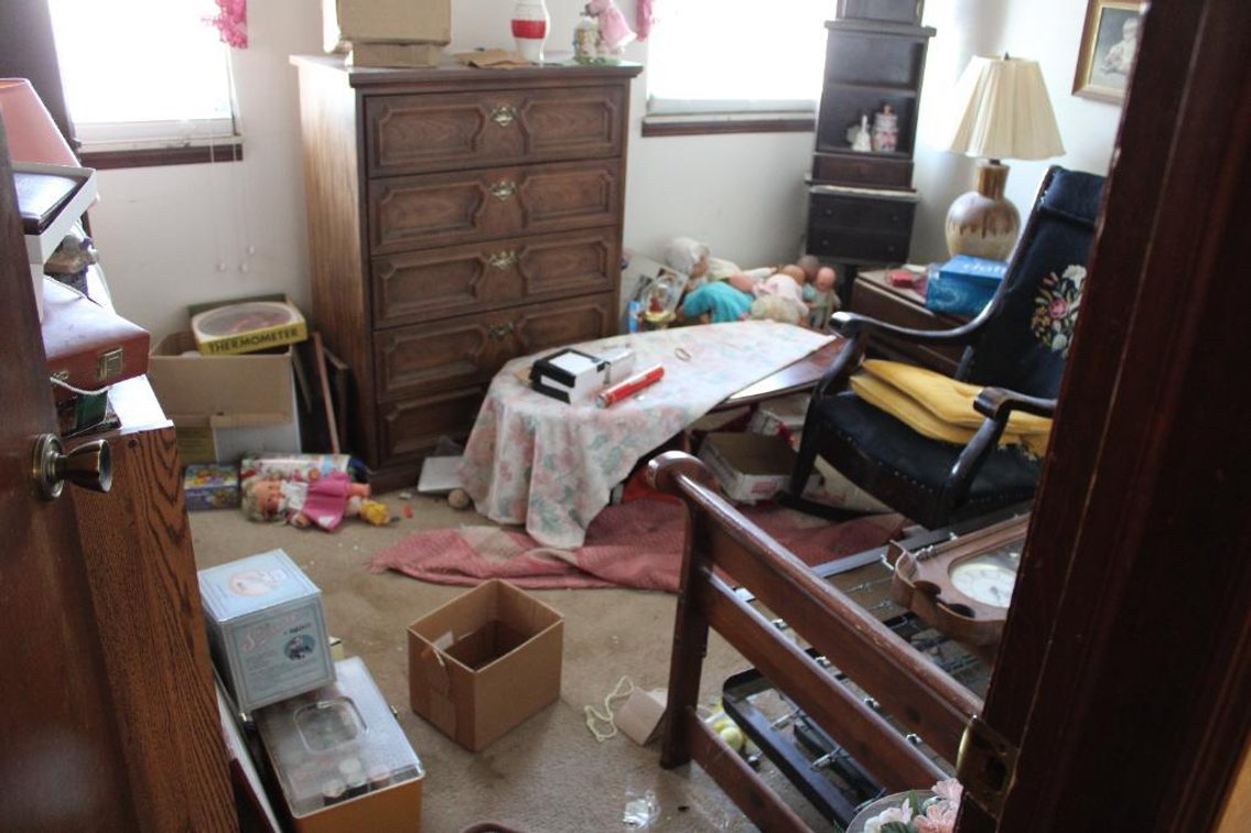 BEDROOM CONTENTS