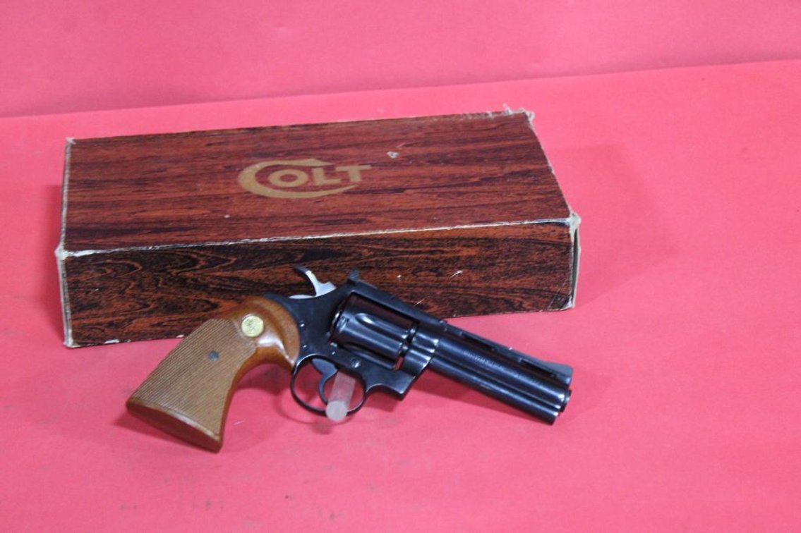 COLT DIAMONDBACK .38SPL REVOLVER