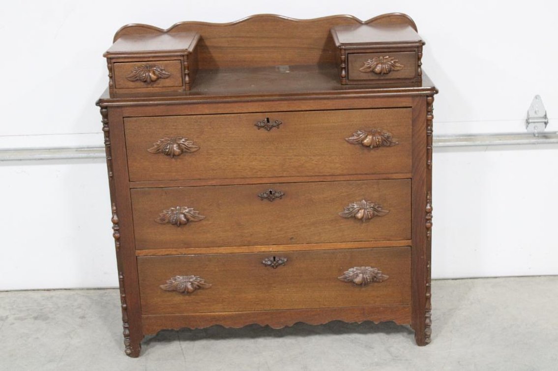 ANTIQUE VANITY DRESSER 