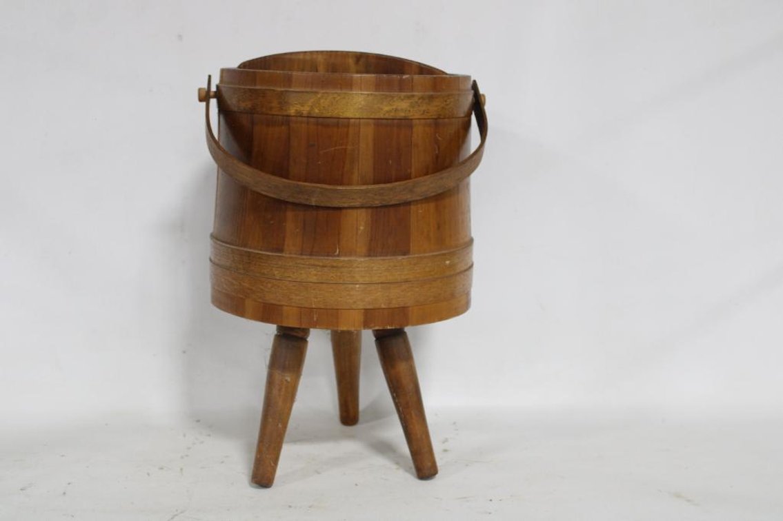 FIRKIN WITH LEGS