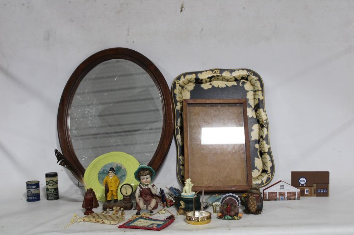 MIRROR AND KNICK KNACK DECOR