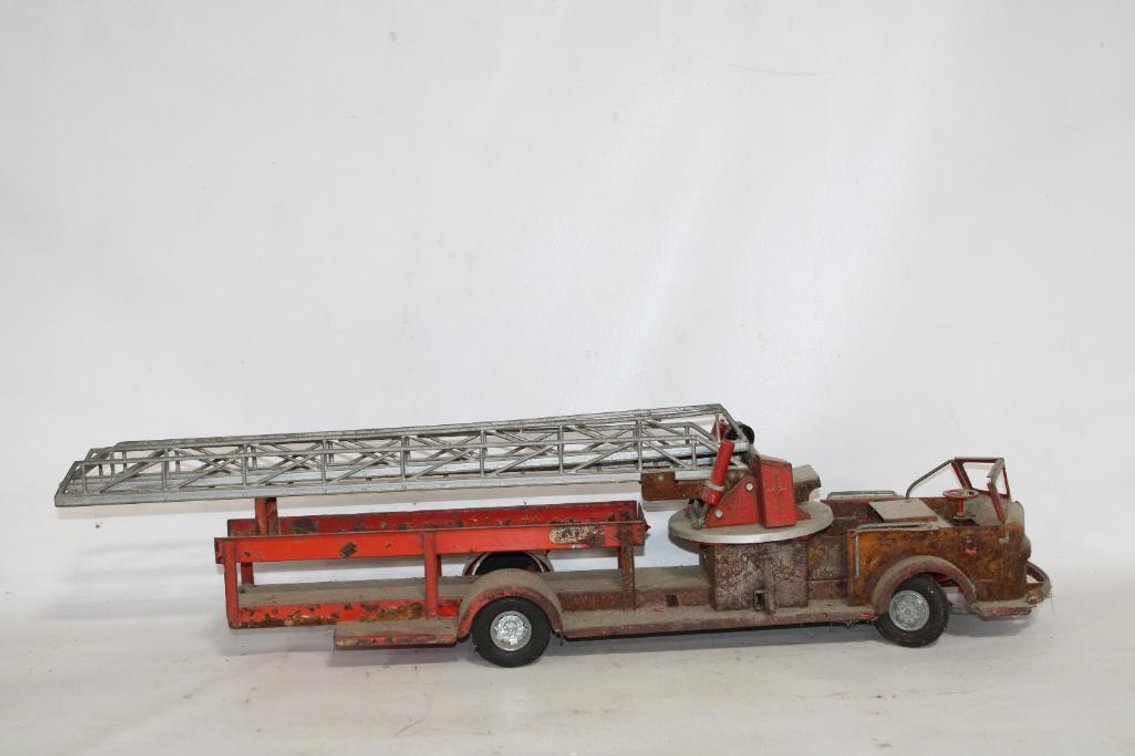 VINTAGE CHARLES DOEPKE MODEL FIRETRUCK