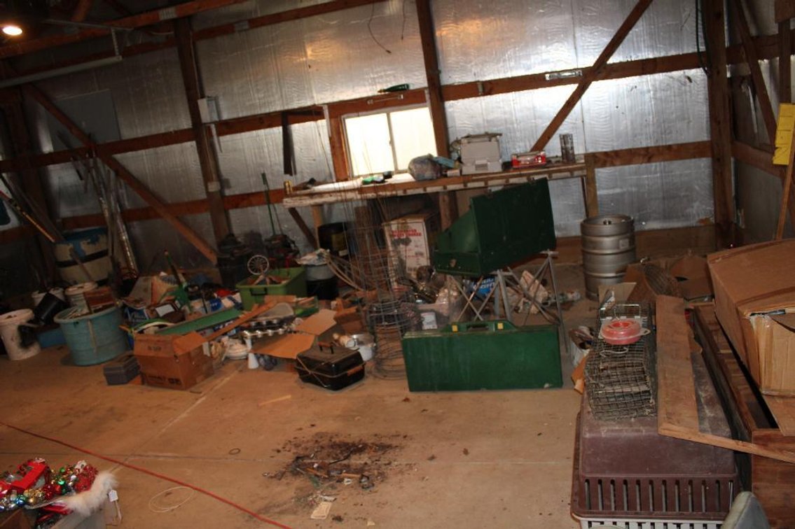 SIDE OF GARAGE CLEANING RIGHTS