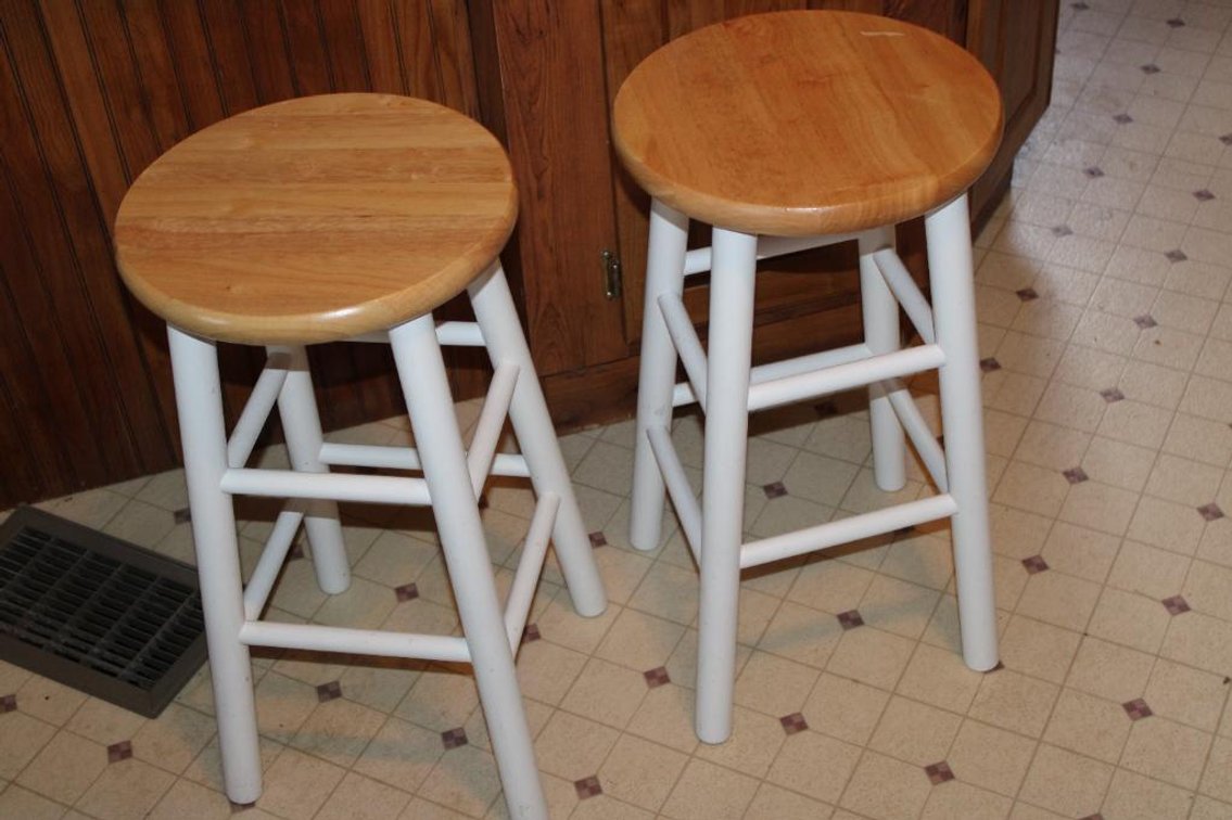 BAR STOOLS