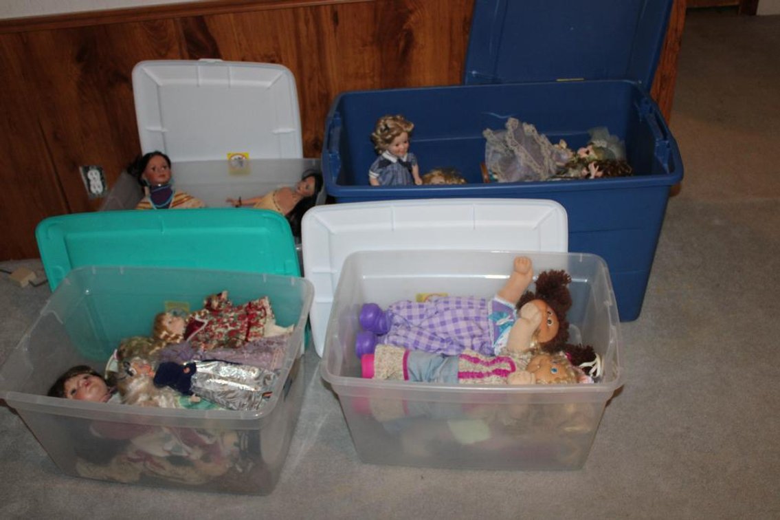 DOLLS AND TOTES