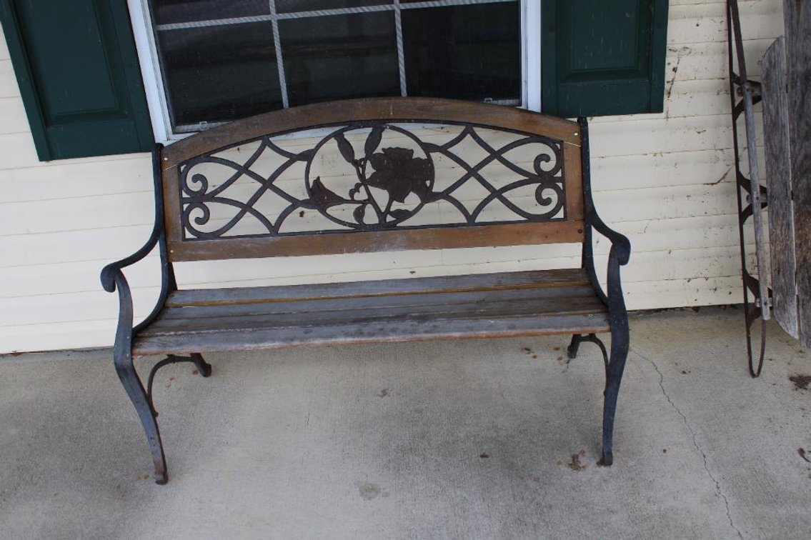 WROUGHT IRON BENCH 