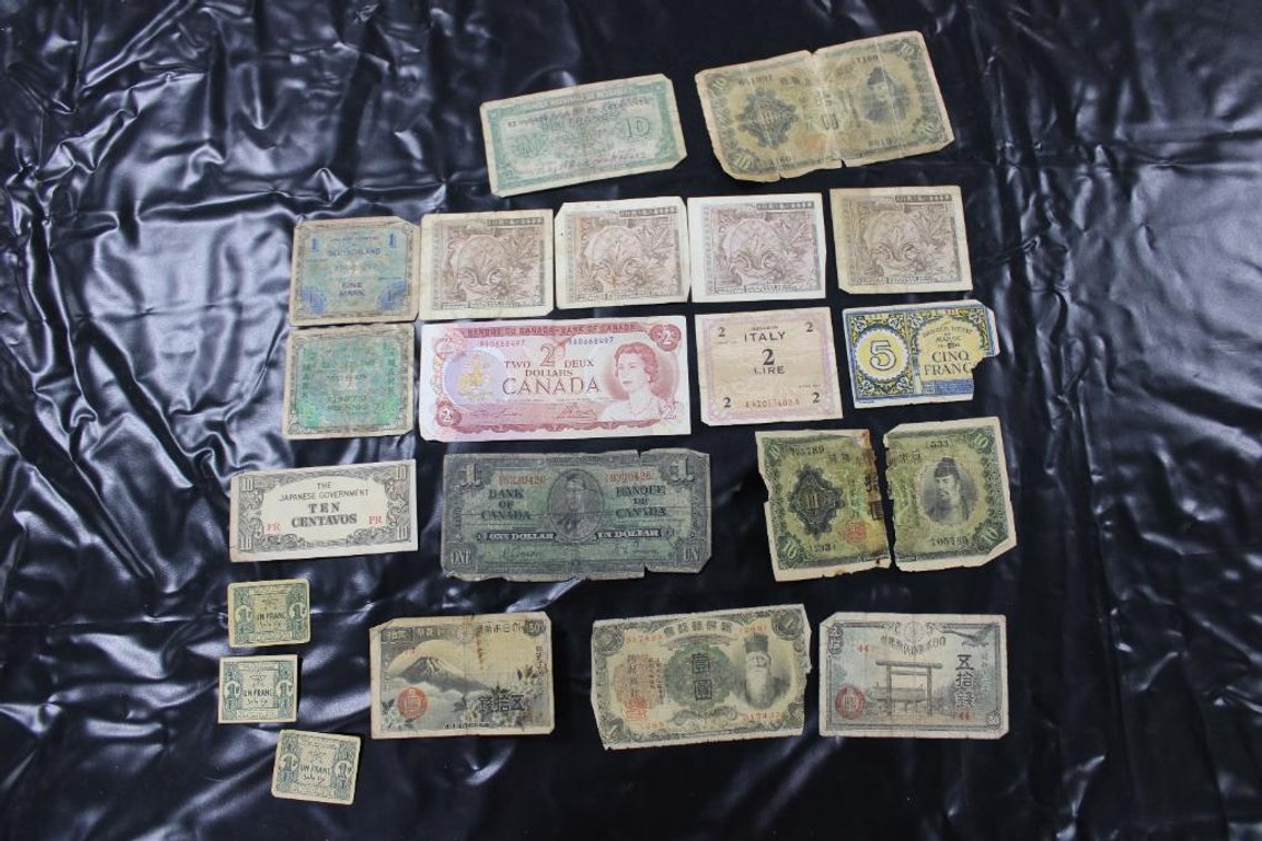 FOREIGN PAPER MONEY