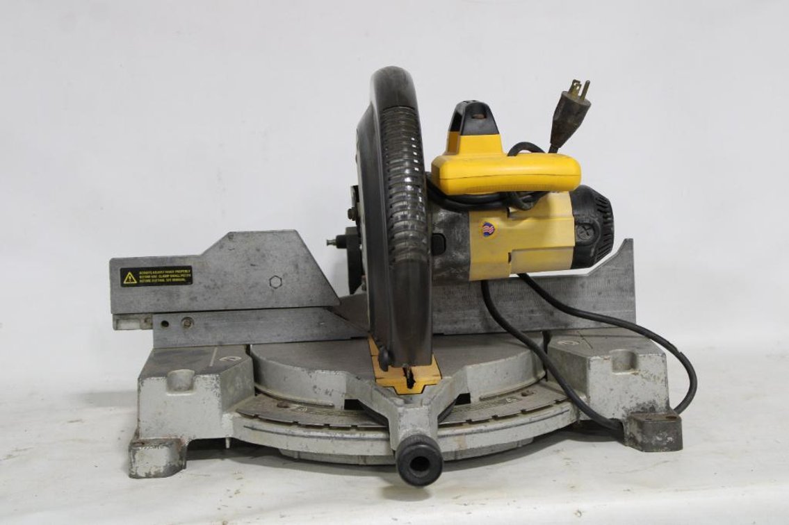 DEWALT 12" MITER SAW