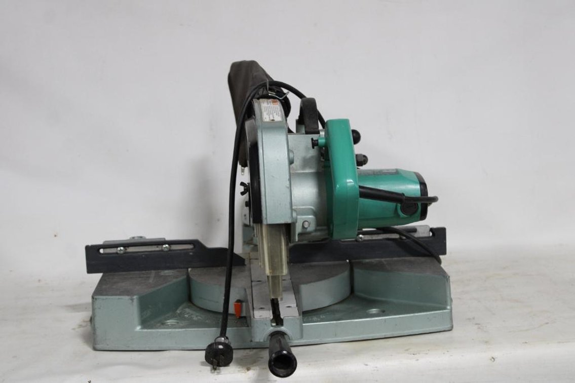 HITACHI COMPOUND SLIDE SAW