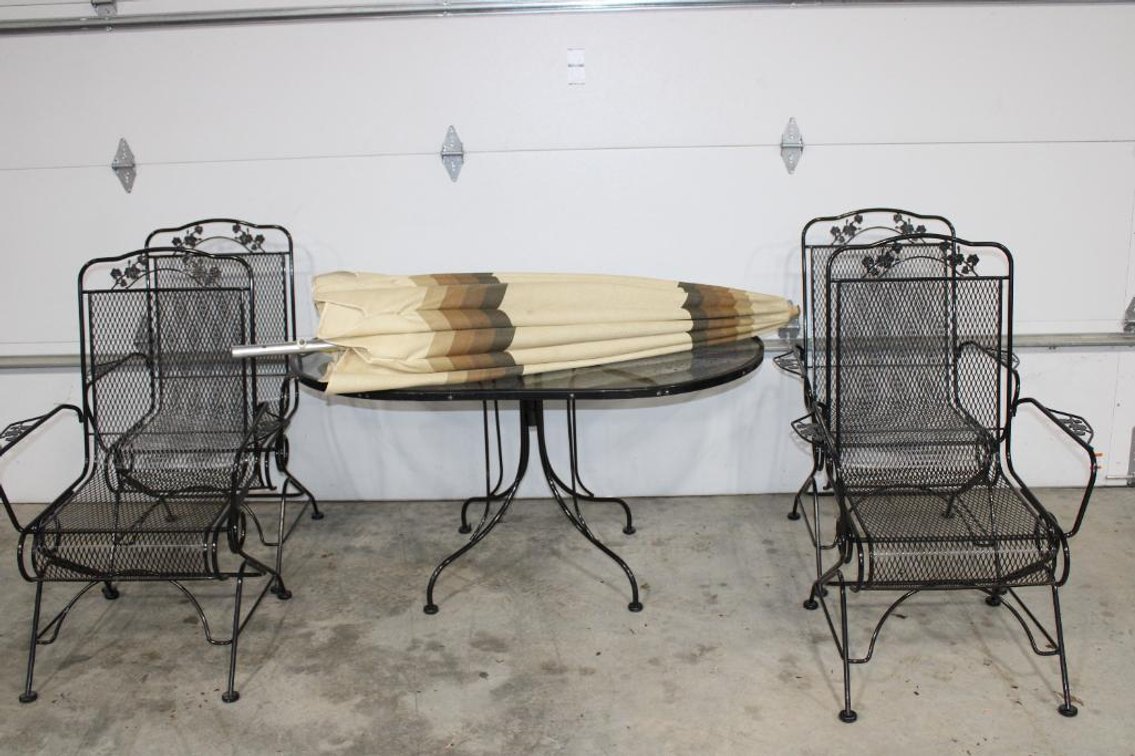 PATIO FURNITURE SET