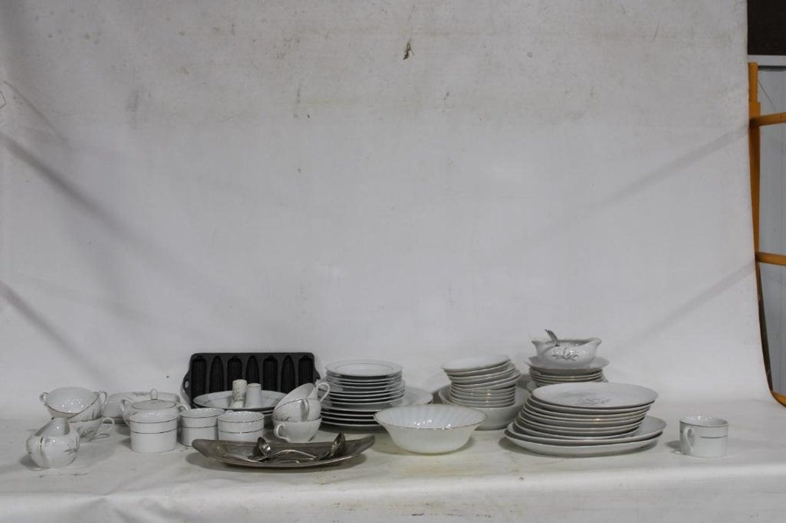 CHINA SETS