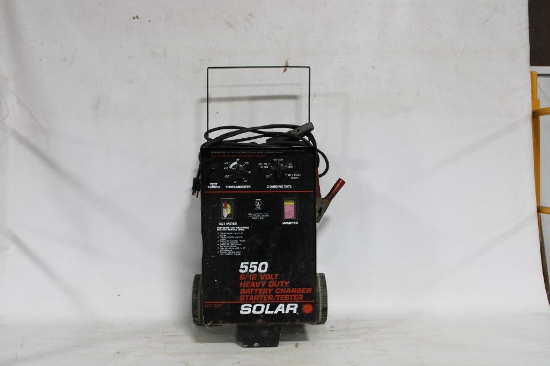 BATTERY CHARGER 
