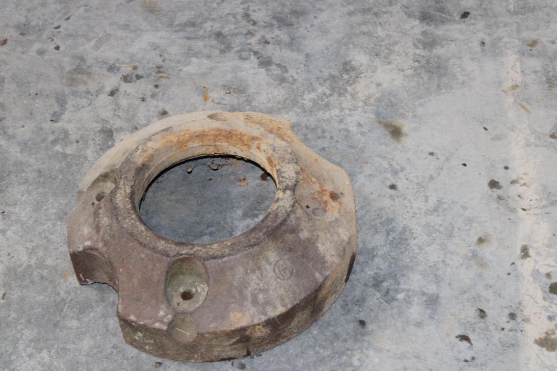 TRACTOR WHEEL WEIGHT 